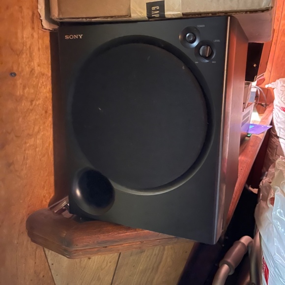 Sony surround sound system with subwoofer sound bar, tape deck CD player - Picture 2 of 2